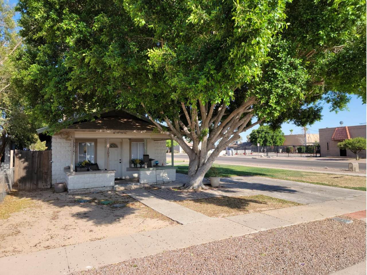 7101 56TH Avenue - Photo 1