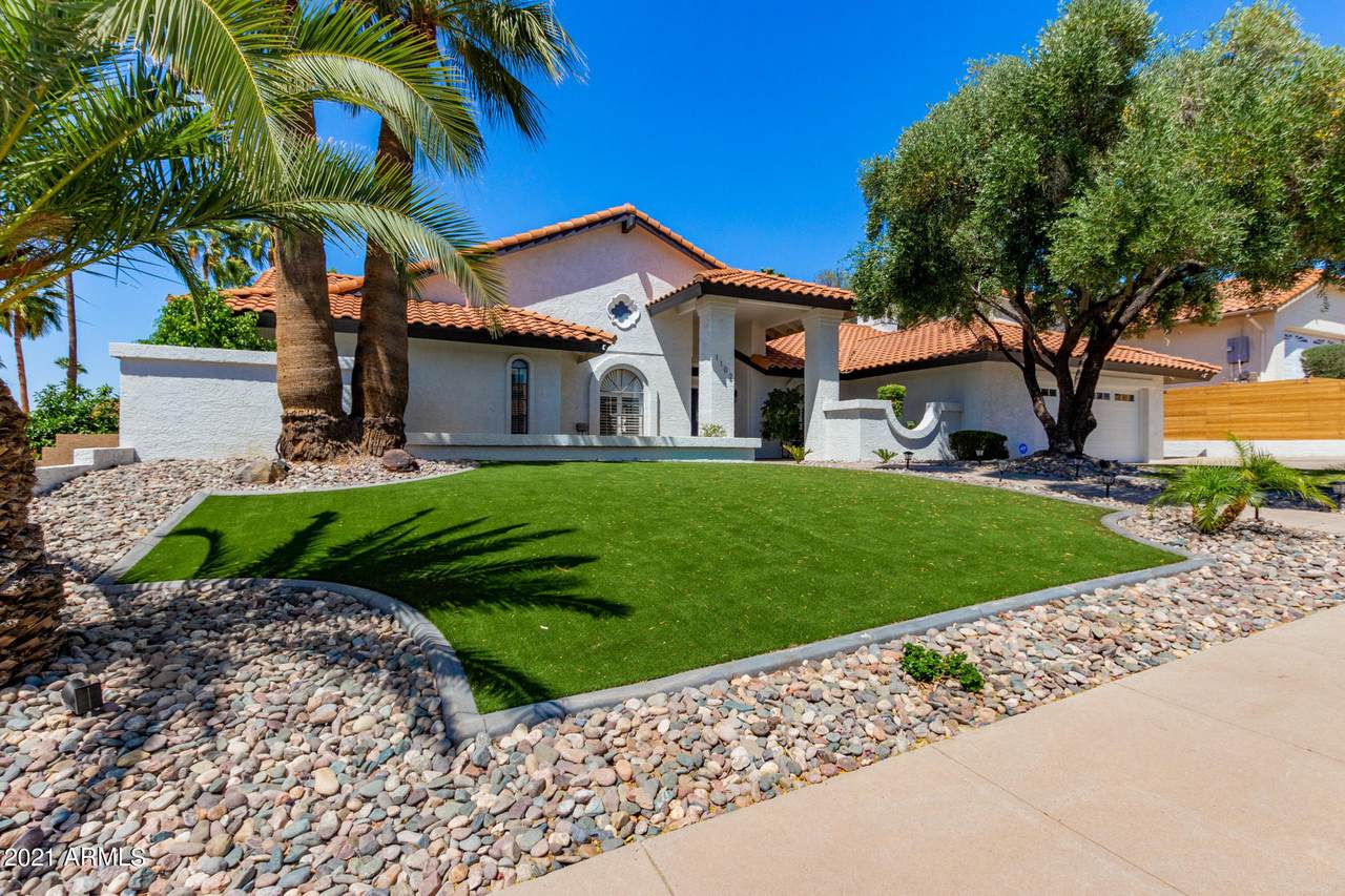 1102 Marconi Avenue - Photo 1