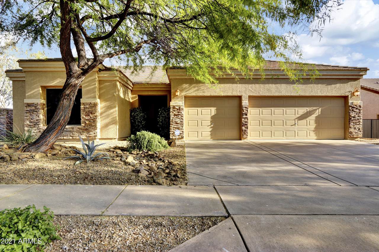 2729 Darien Way - Photo 1