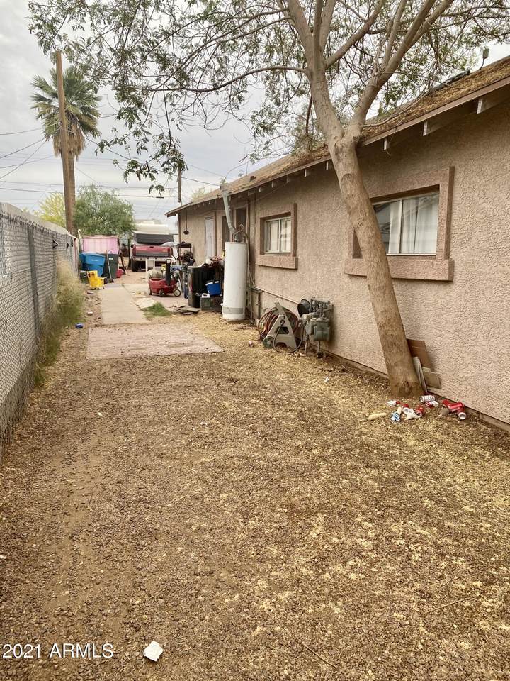 1009 9th Street - Photo 1