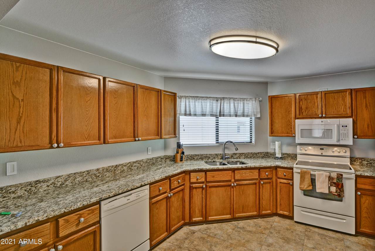 16616 Palisades Boulevard - Photo 1