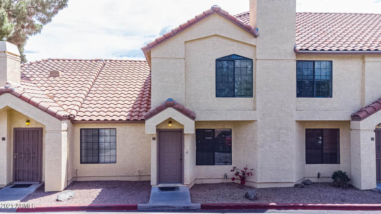 455 Mesa Drive - Photo 1