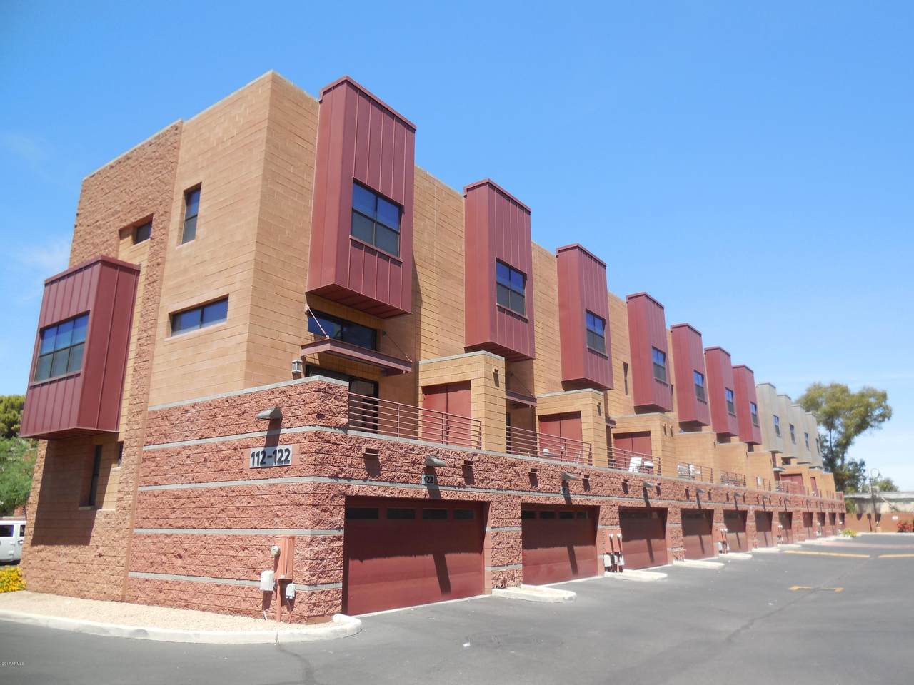 330 Farmer Avenue - Photo 1