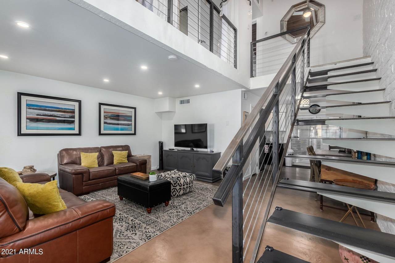 6925 4TH Street - Photo 1