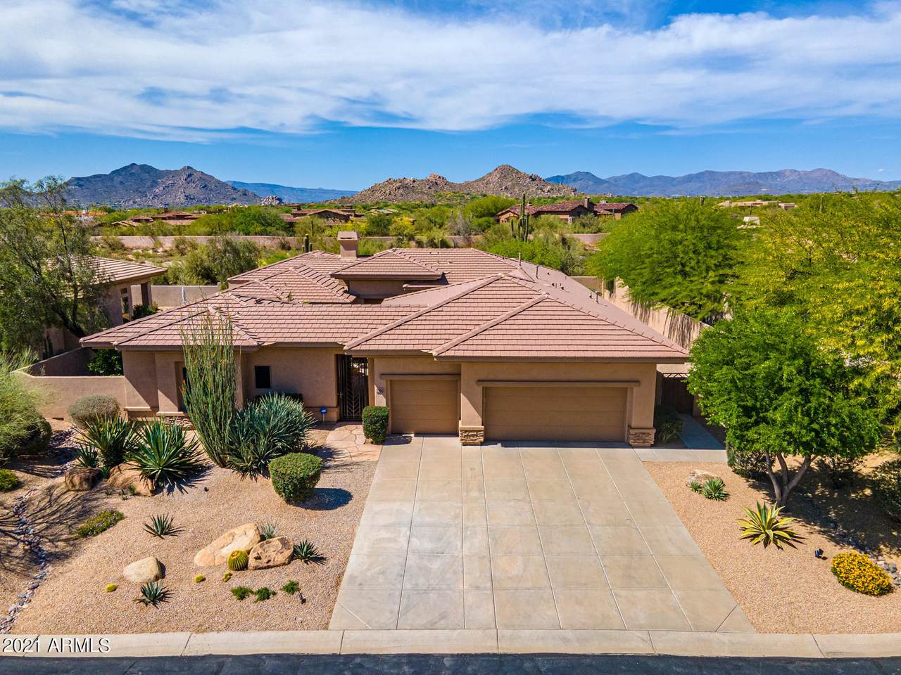 7702 Visao Drive - Photo 1