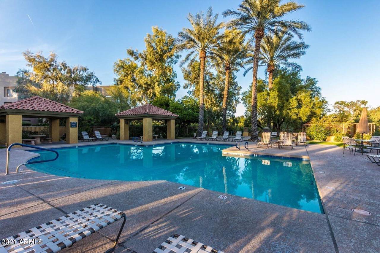 4925 Desert Cove Avenue - Photo 1