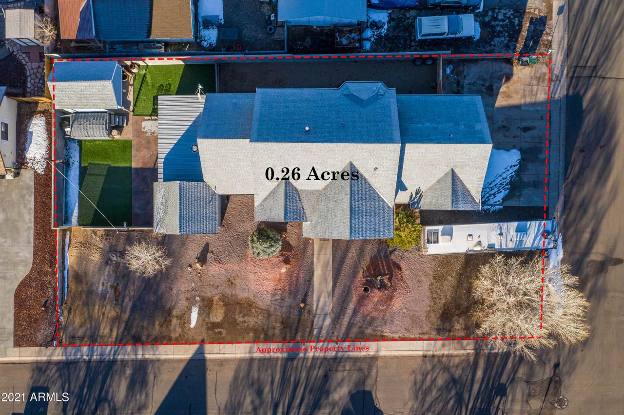 895 Hereford Drive - Photo 1