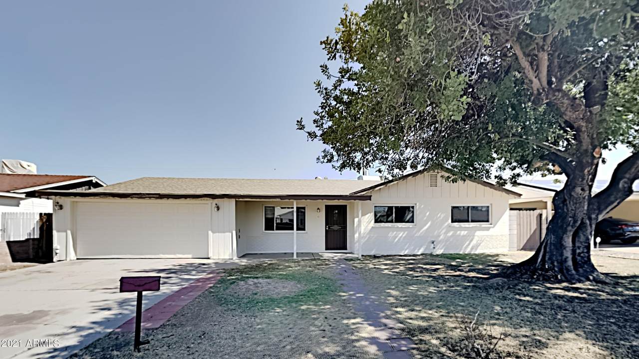 3020 Larkspur Drive - Photo 1