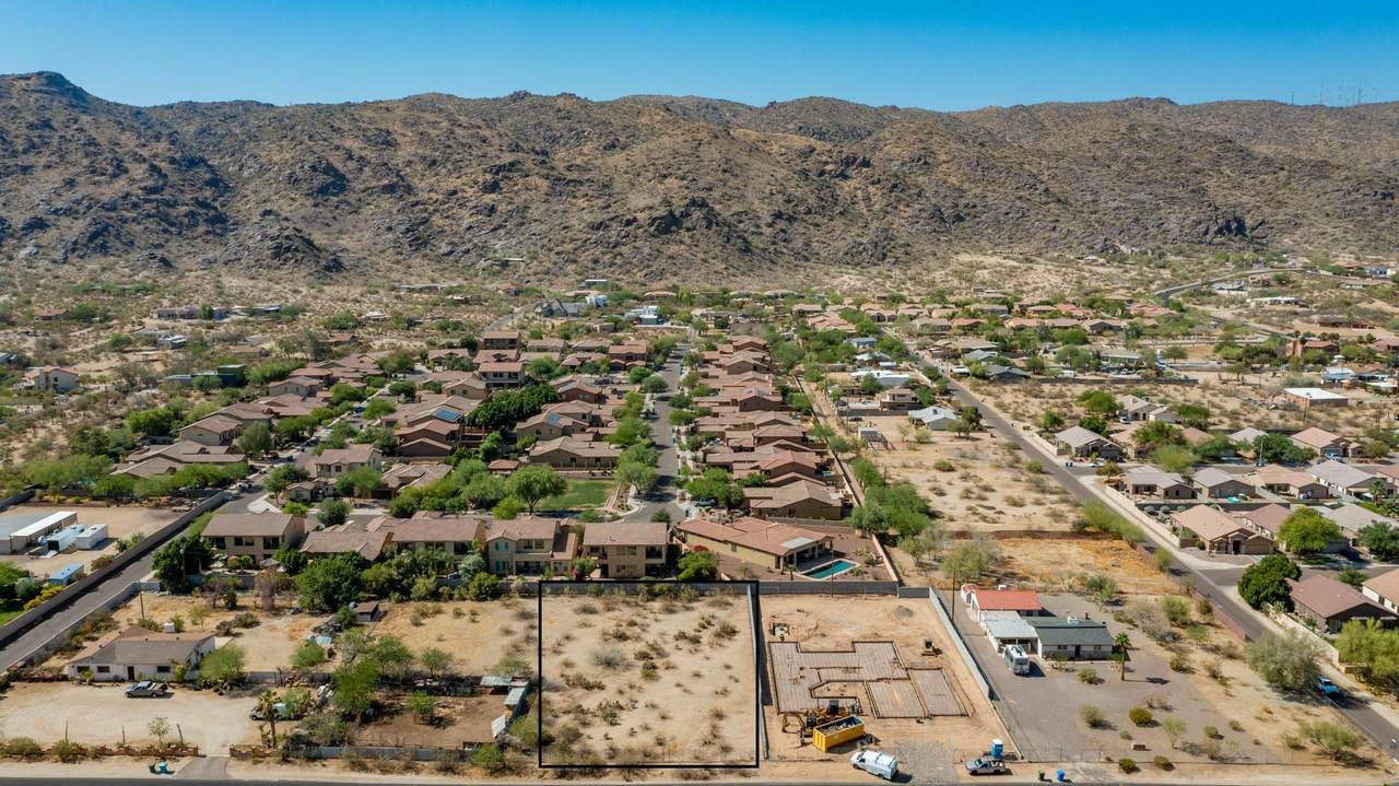 2127 South Mountain Avenue - Photo 1