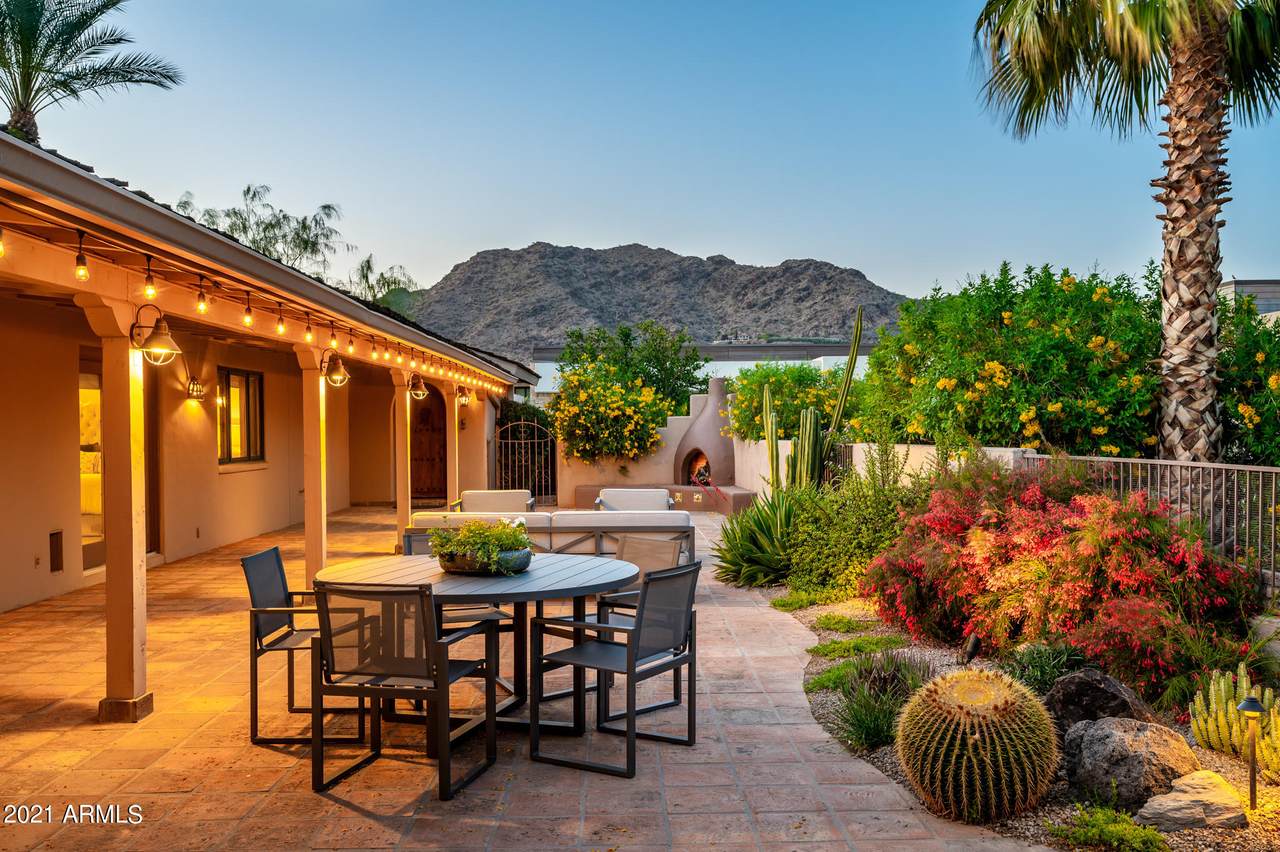 5525 Lincoln Drive - Photo 1