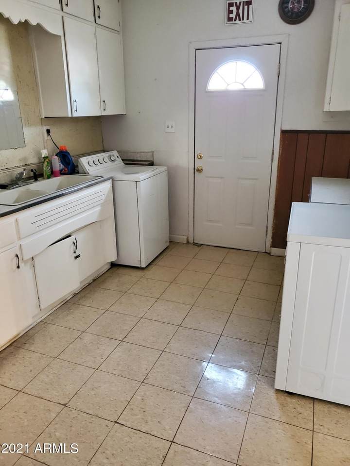 1610 Sulphur Springs Street - Photo 1
