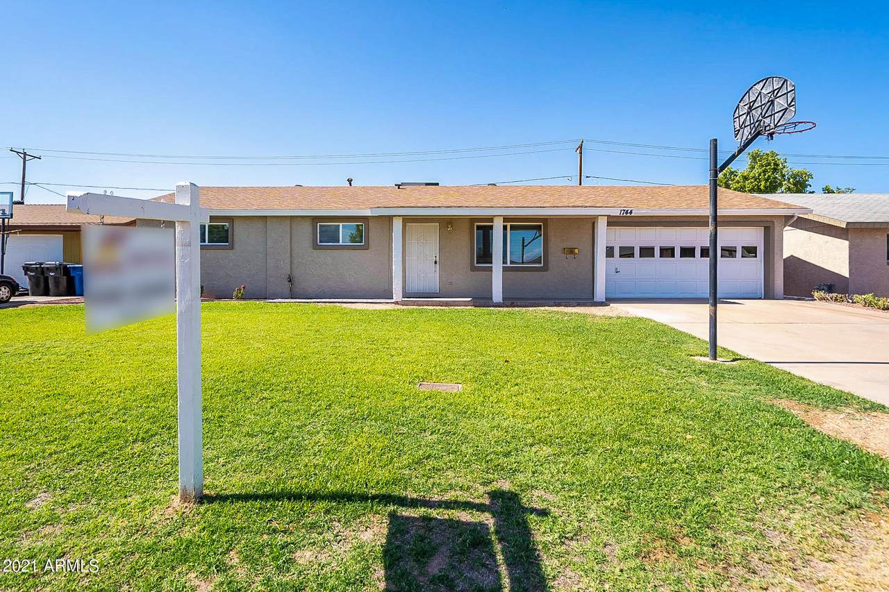 1744 6TH Street - Photo 1