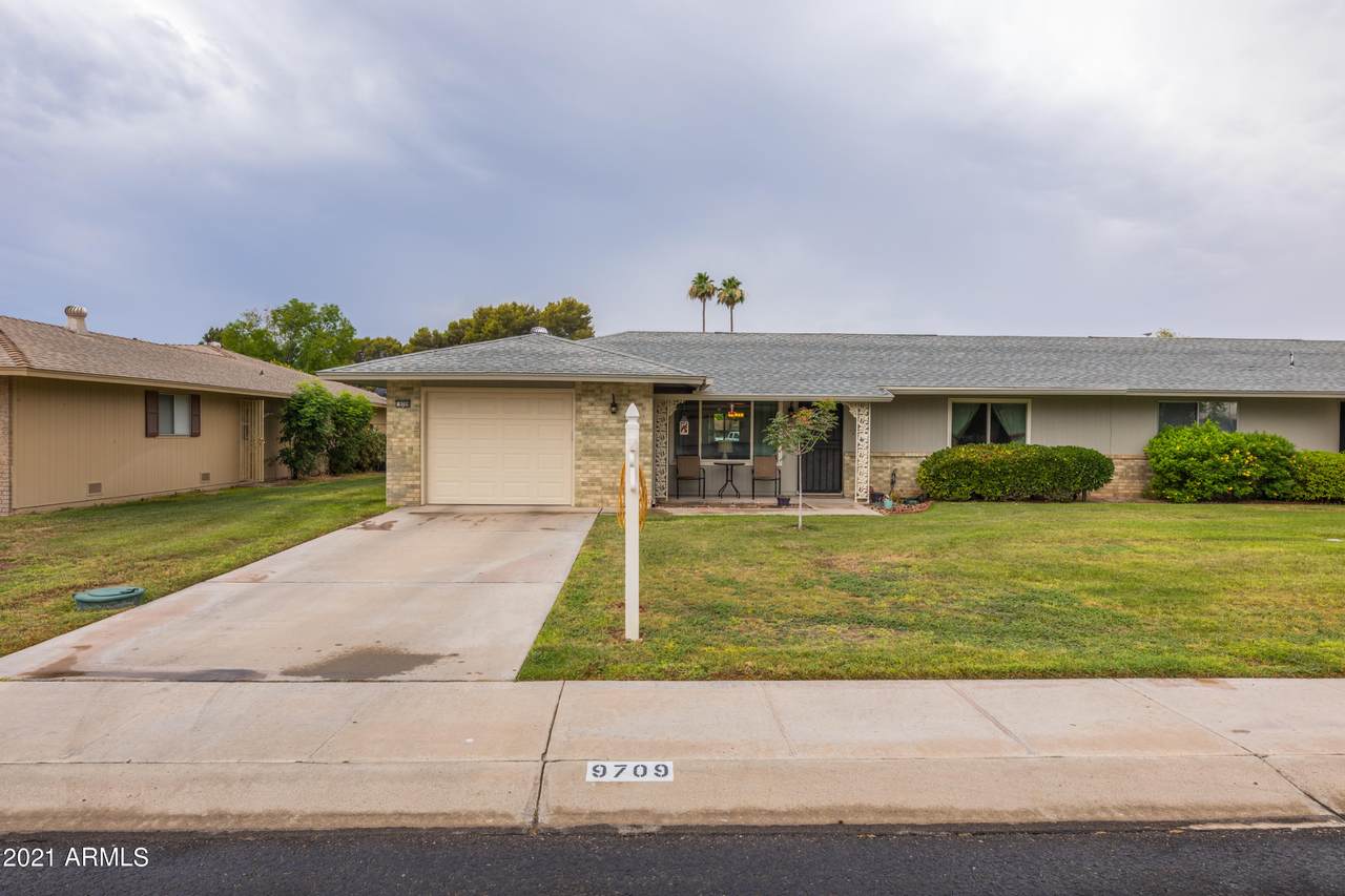 9709 Oak Ridge Drive - Photo 1