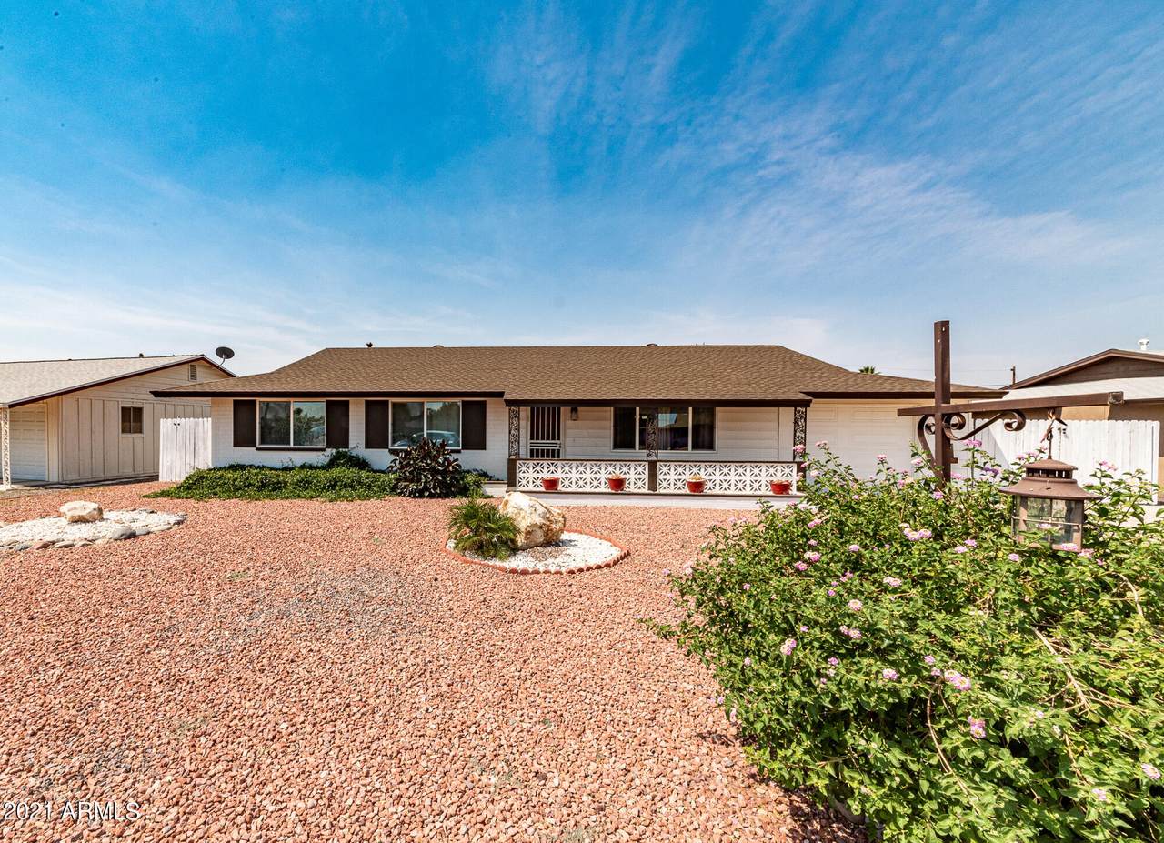 10801 Sun City Boulevard - Photo 1