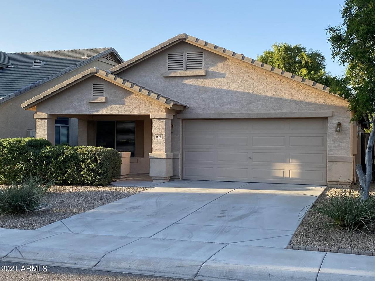 1672 Paisley Drive - Photo 1