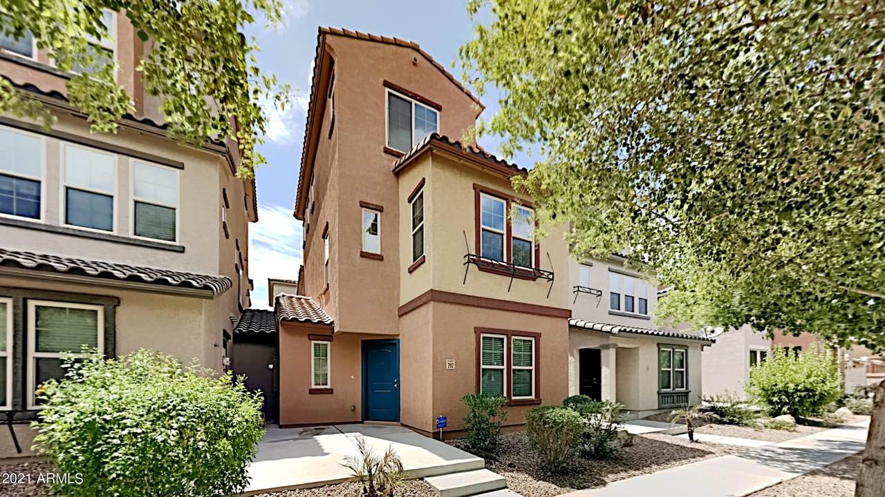 2112 77TH Drive - Photo 1