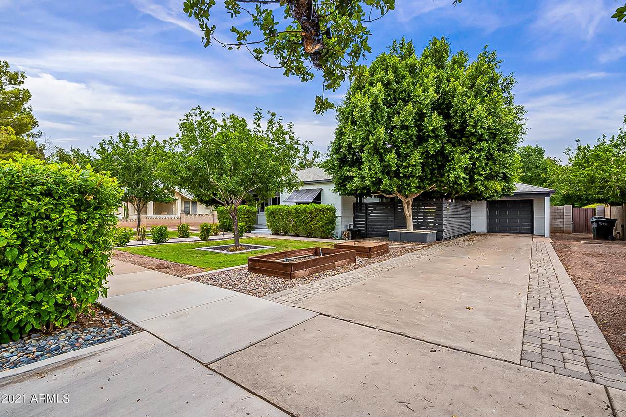 421 Grand - Photo 1