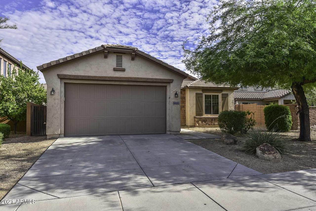 9026 Pinnacle Vista Drive - Photo 1