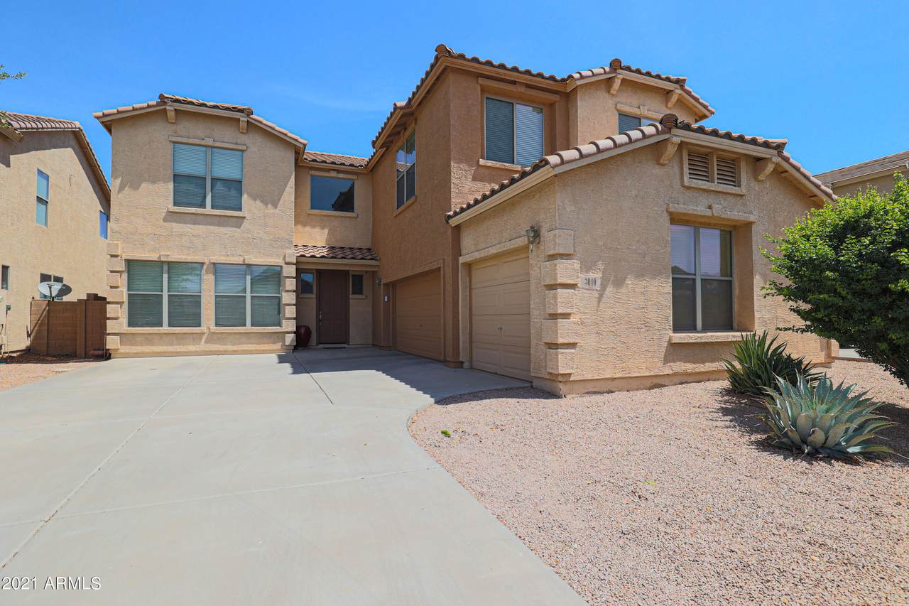 3040 Cowboy Cove Trail - Photo 1