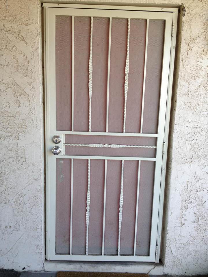 9010 9TH Street - Photo 1