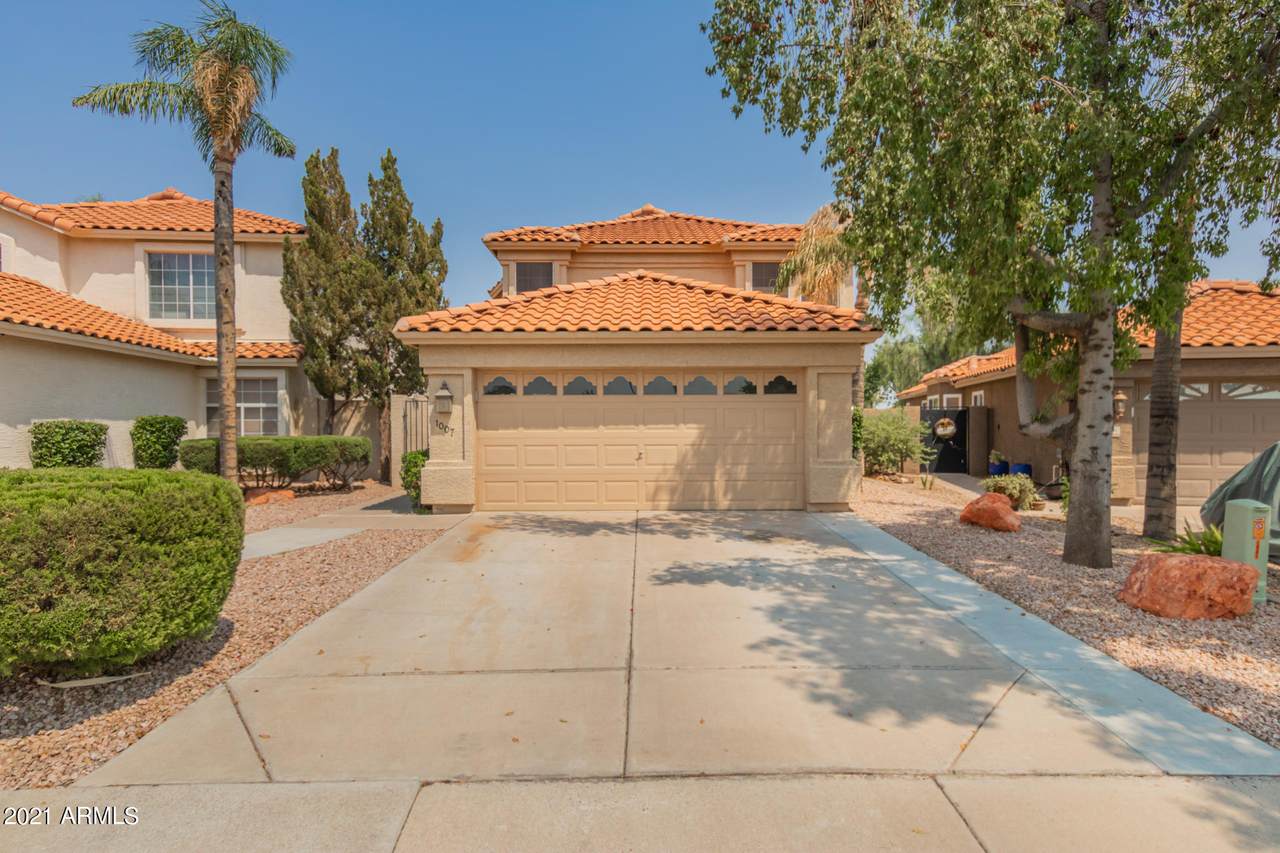 1007 Arroya - Photo 1