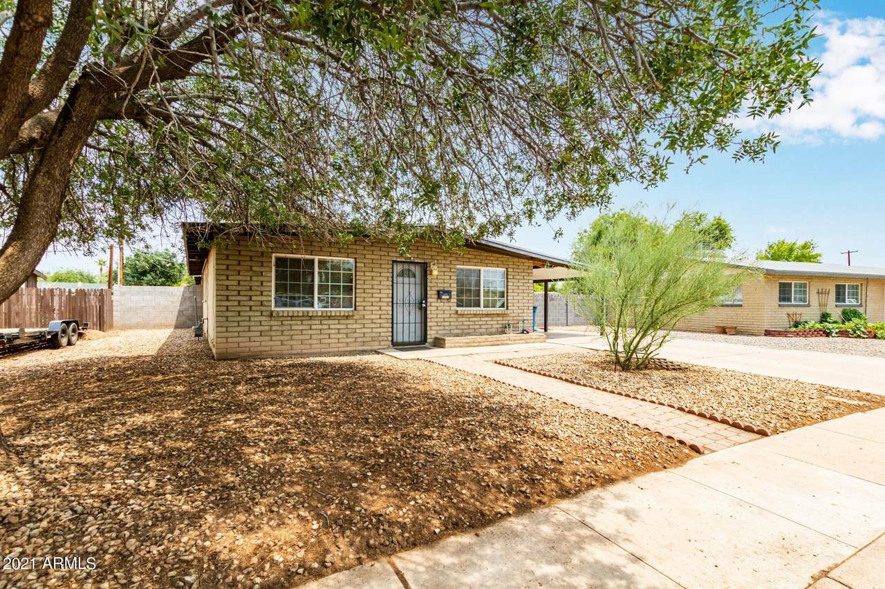 385 Comanche Drive - Photo 1