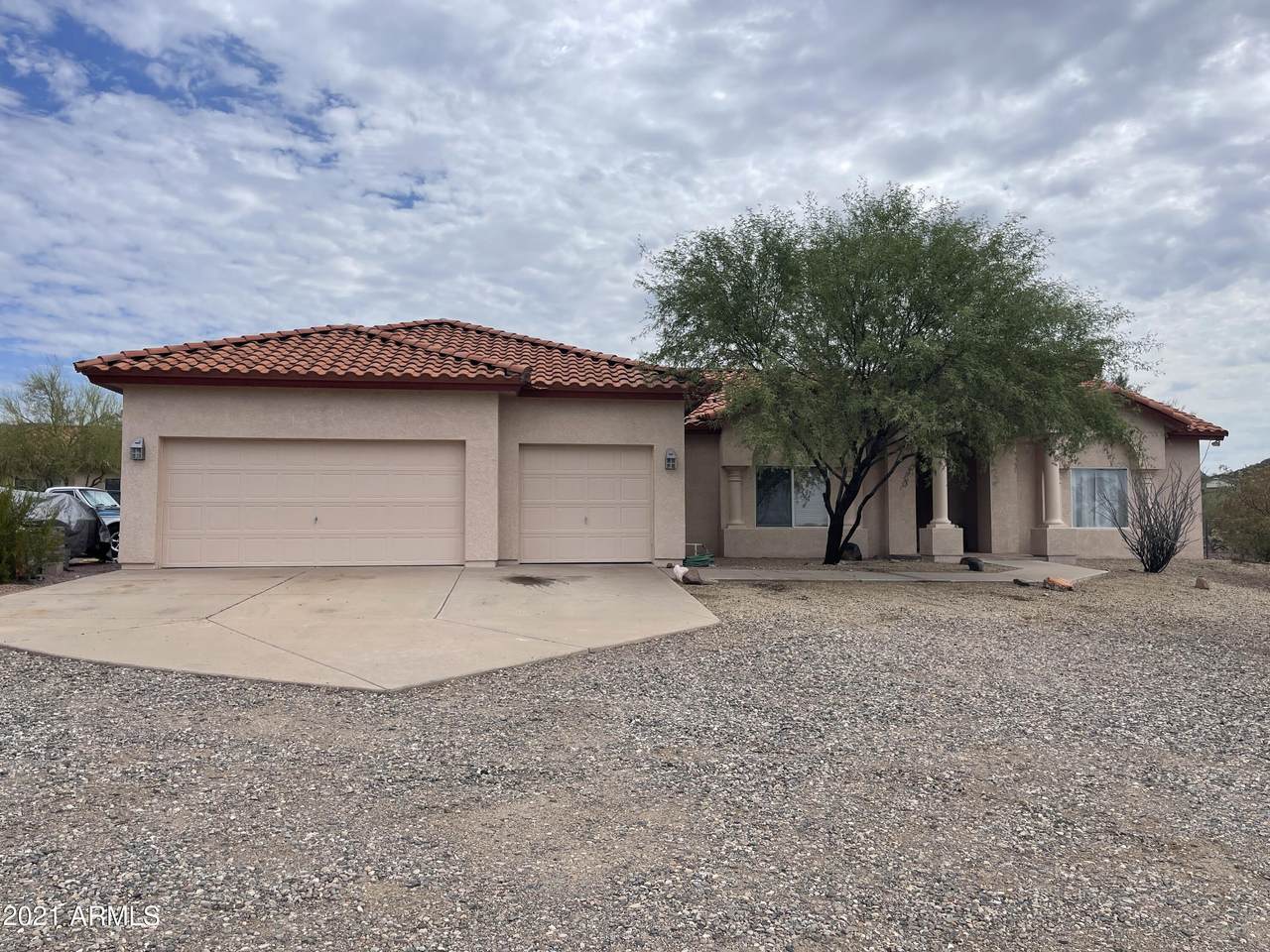 45503 20TH Street - Photo 1