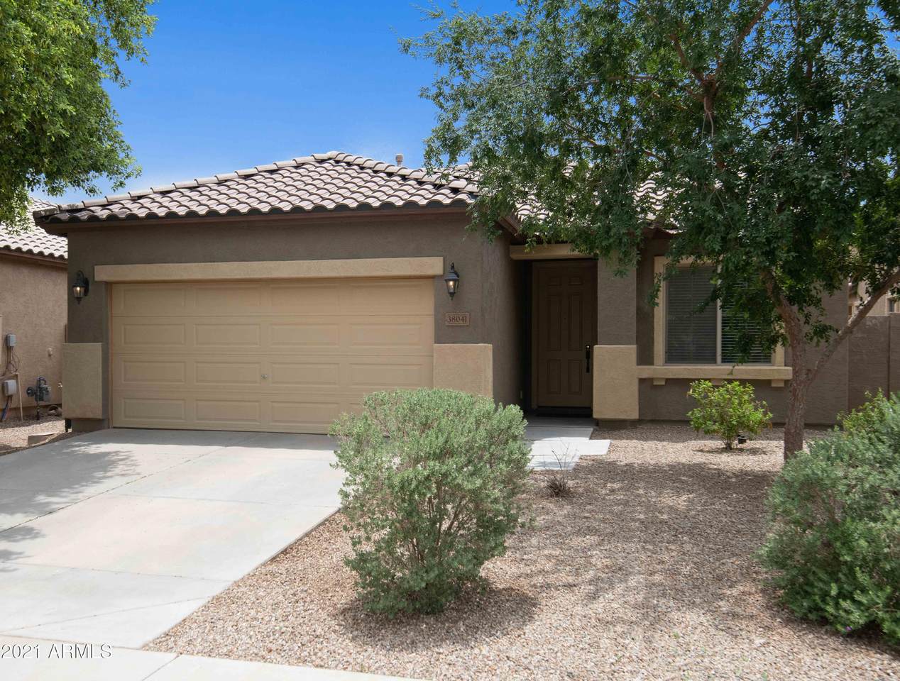38041 La Paz Street - Photo 1