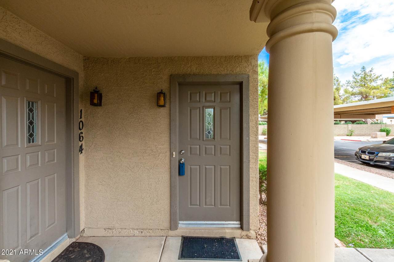 5704 Aire Libre Avenue - Photo 1