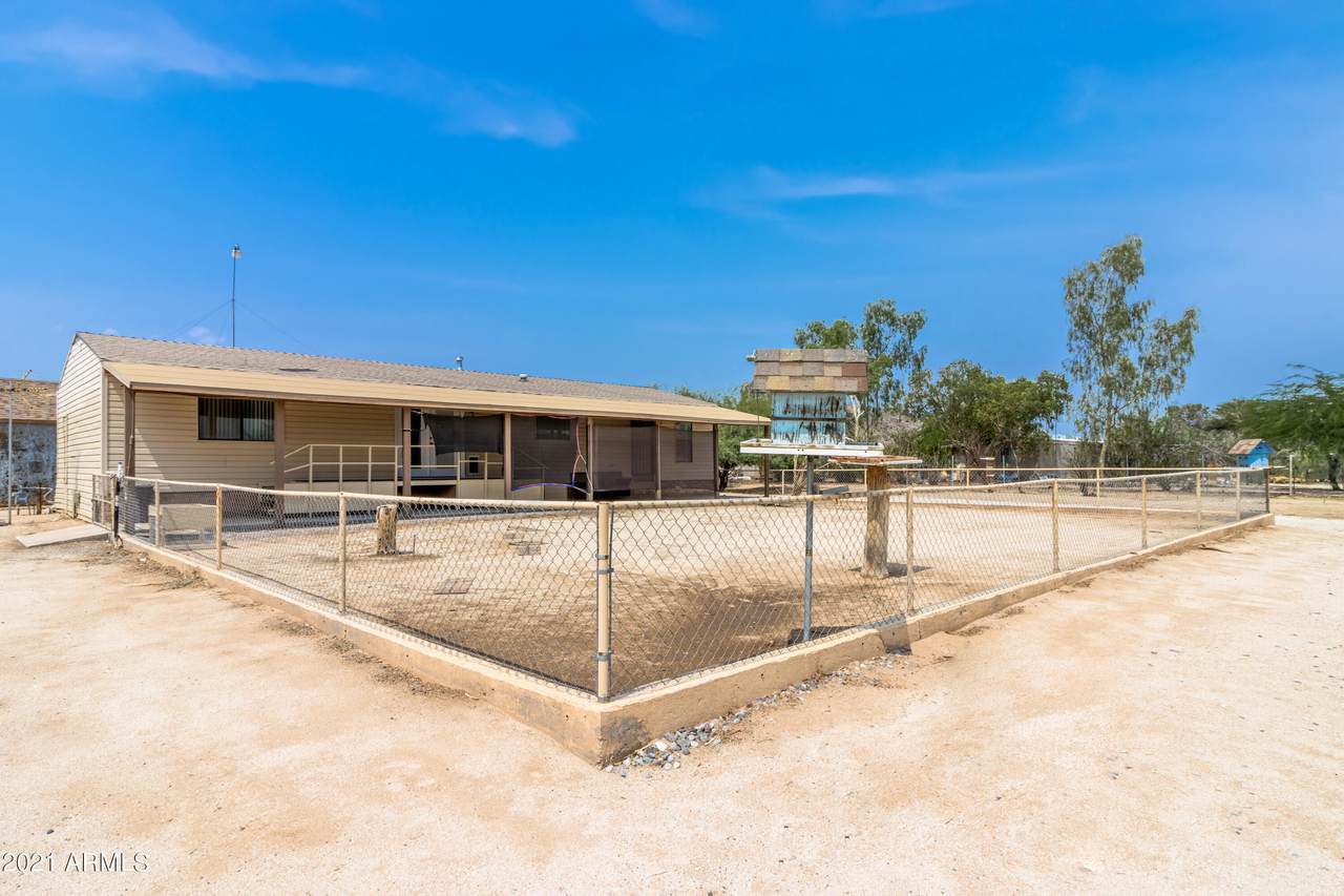 10180 Pasadena Drive - Photo 1