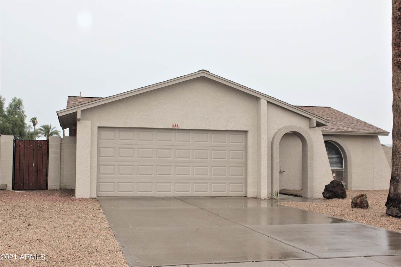 2302 Cactus Road - Photo 1