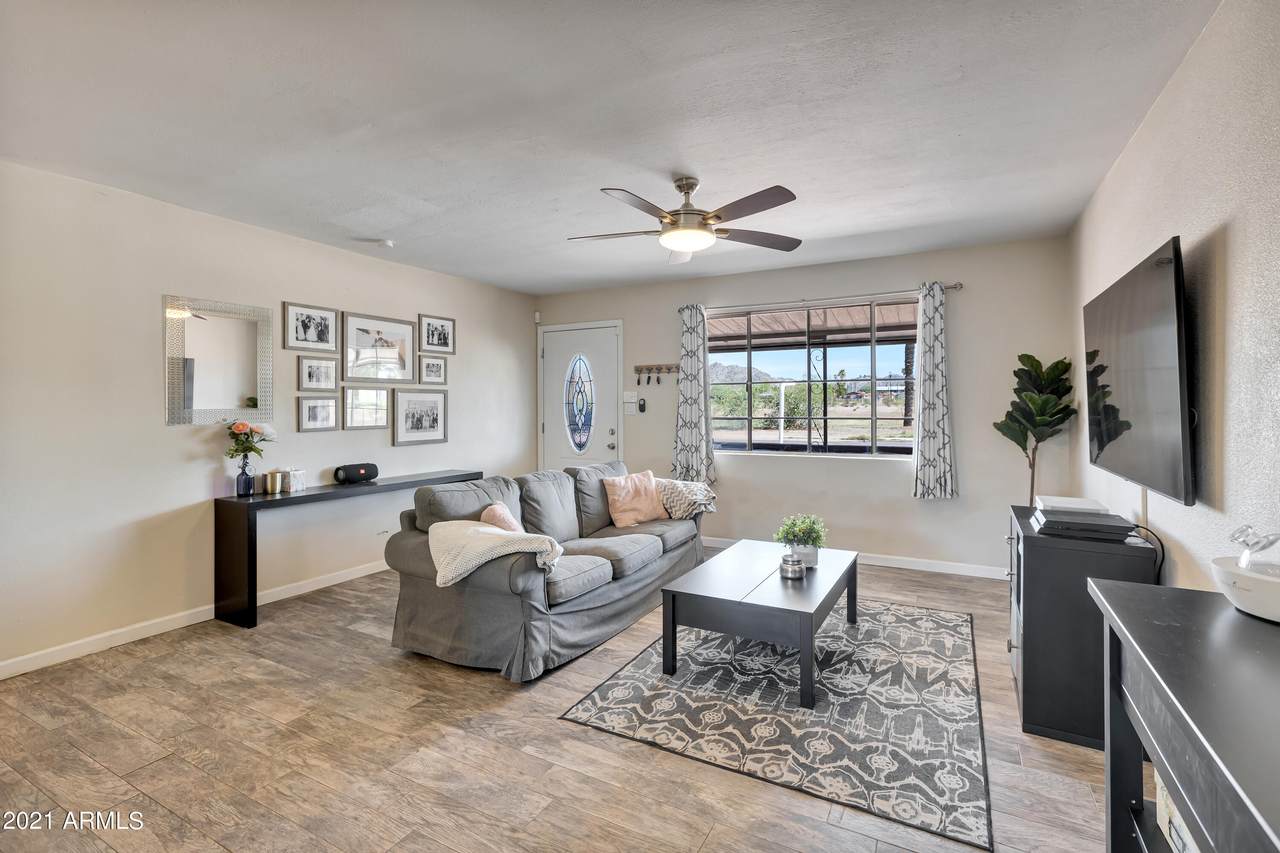 1041 Alice Avenue - Photo 1