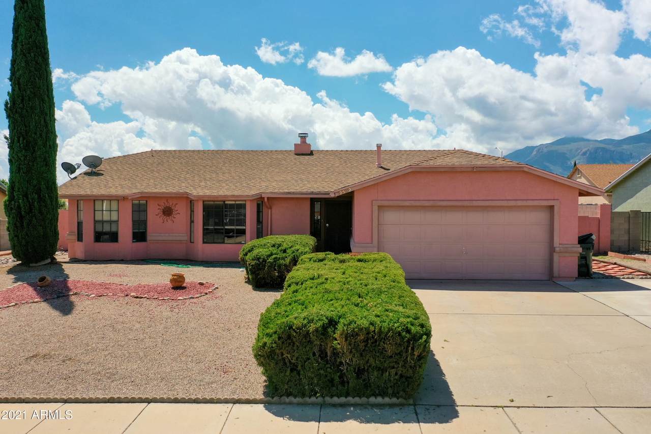 2562 Canyon View Drive - Photo 1