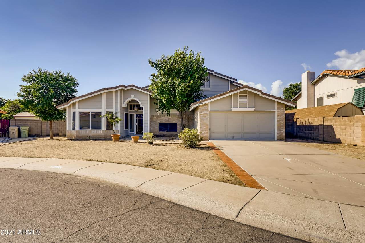 5595 Mercer Lane - Photo 1