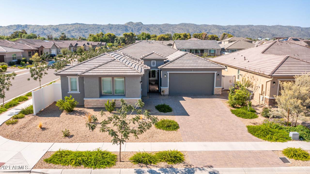 2527 Nancy Lane - Photo 1
