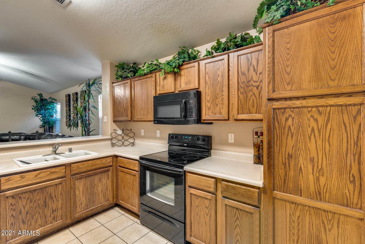 2702 108TH Avenue - Photo 1