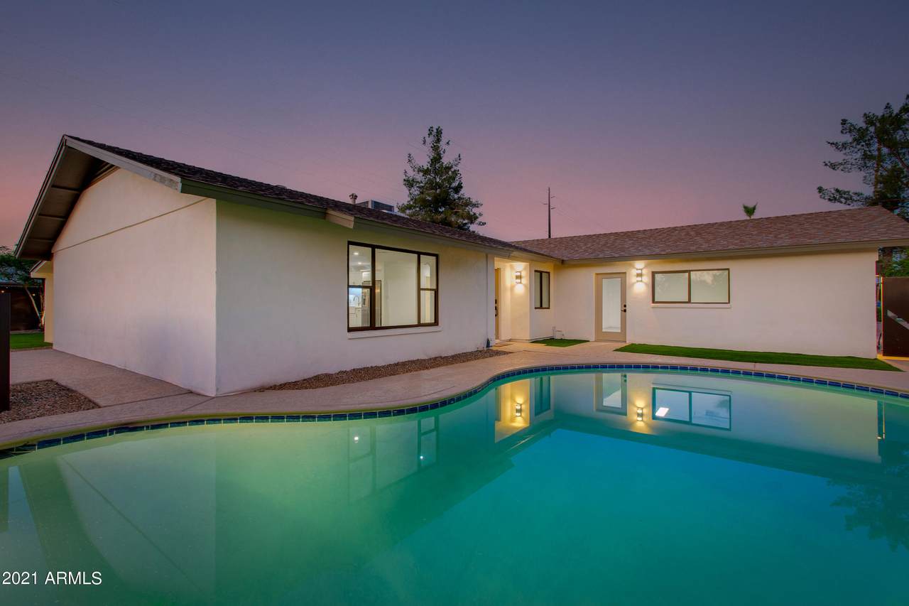 8402 Vista Drive - Photo 1