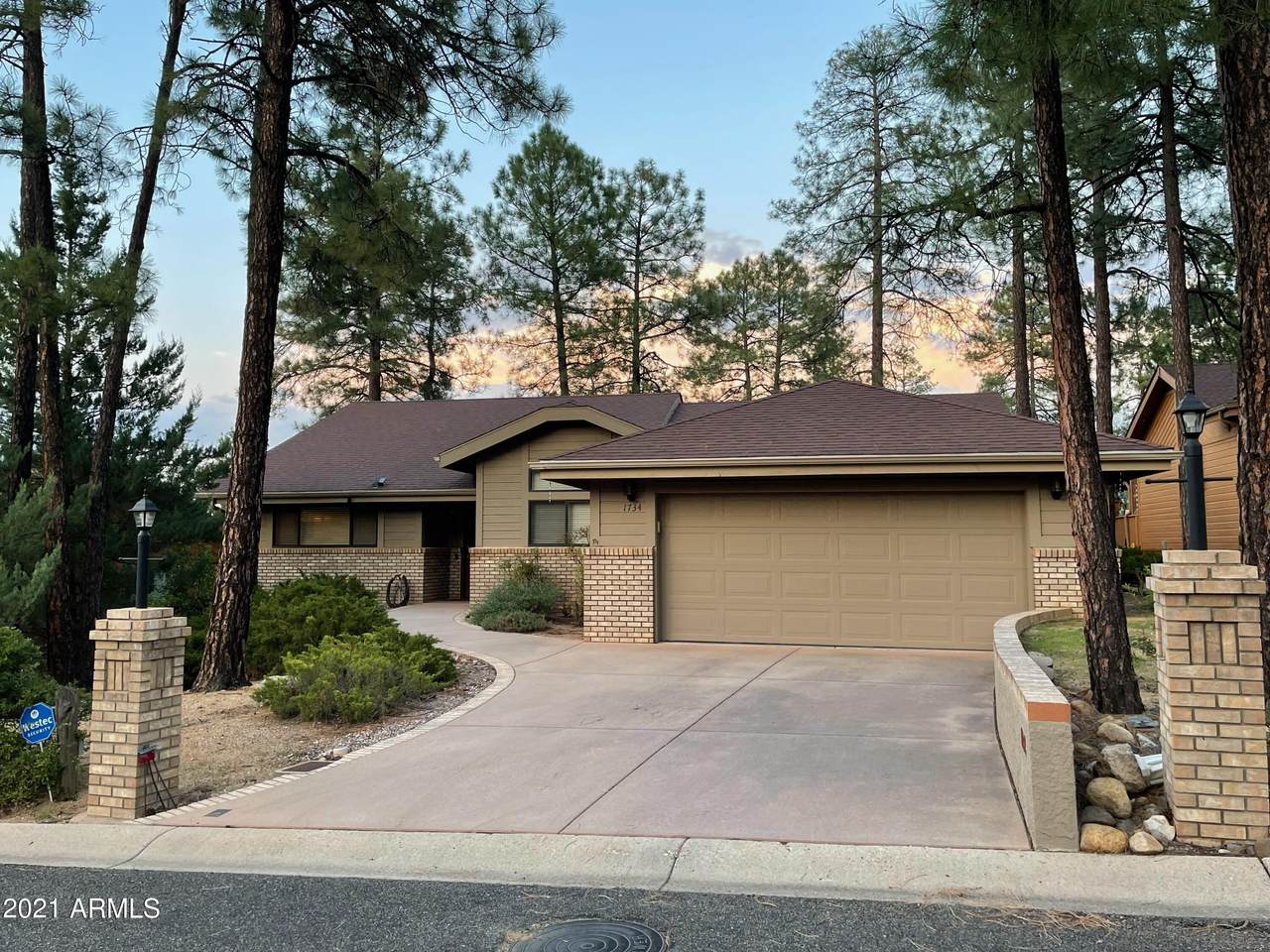 1734 Rolling Hills Drive - Photo 1