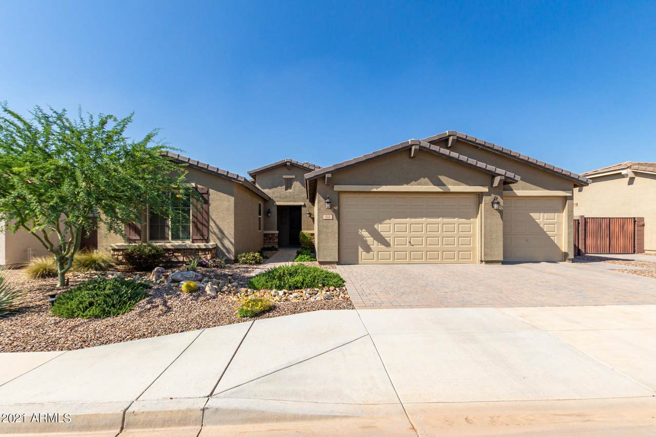 814 Gum Tree Avenue - Photo 1