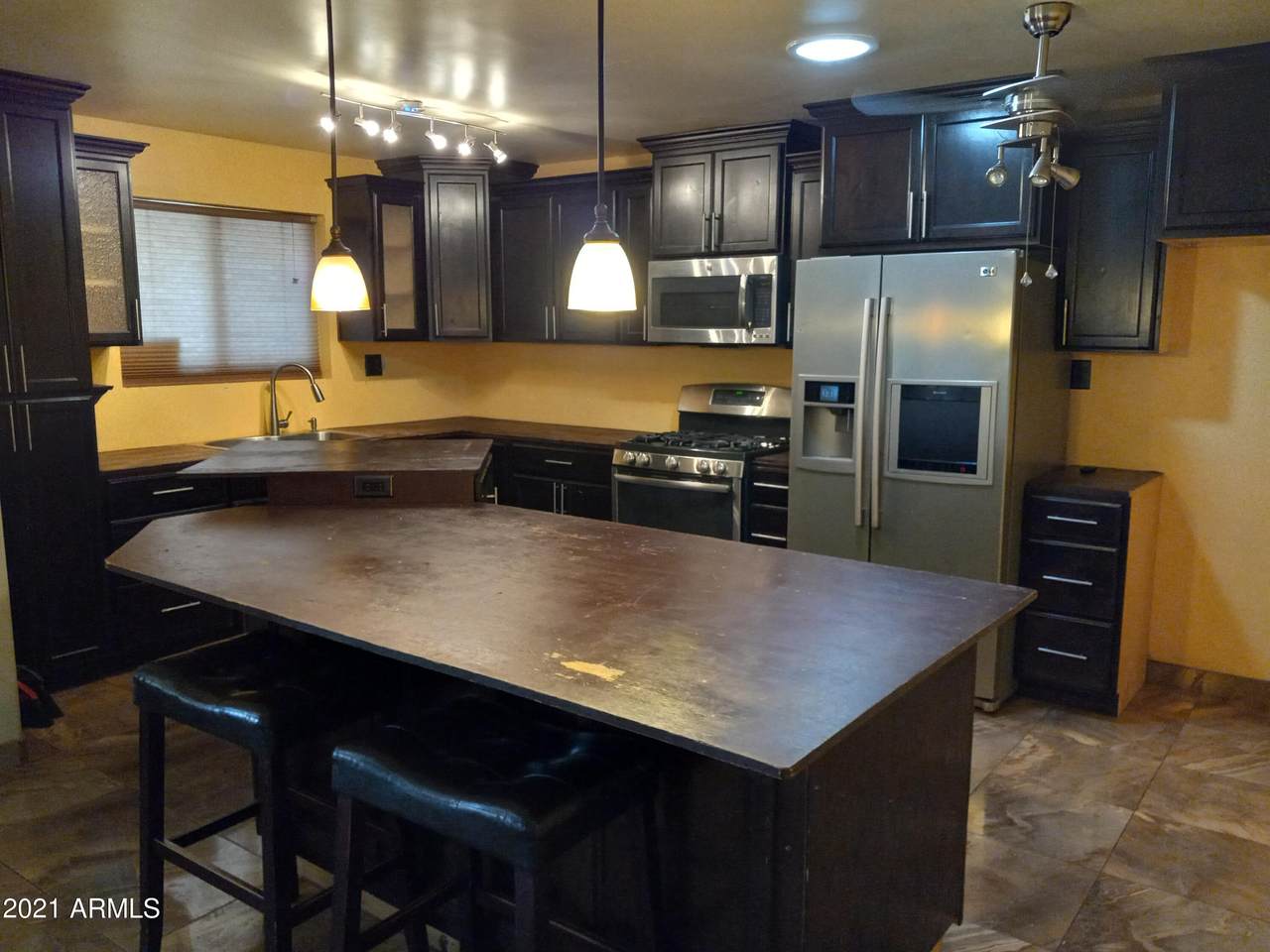 2927 39TH Avenue - Photo 1