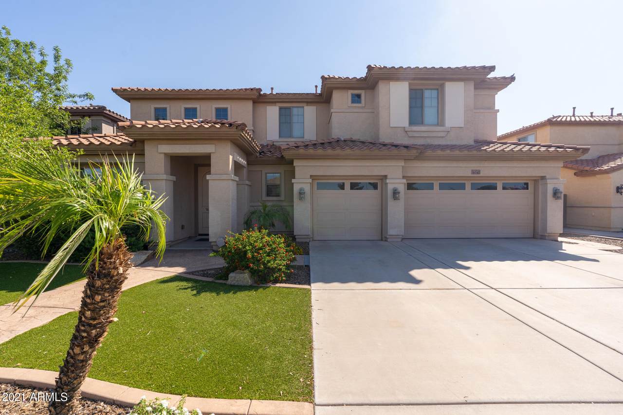 4047 St Claire - Photo 1