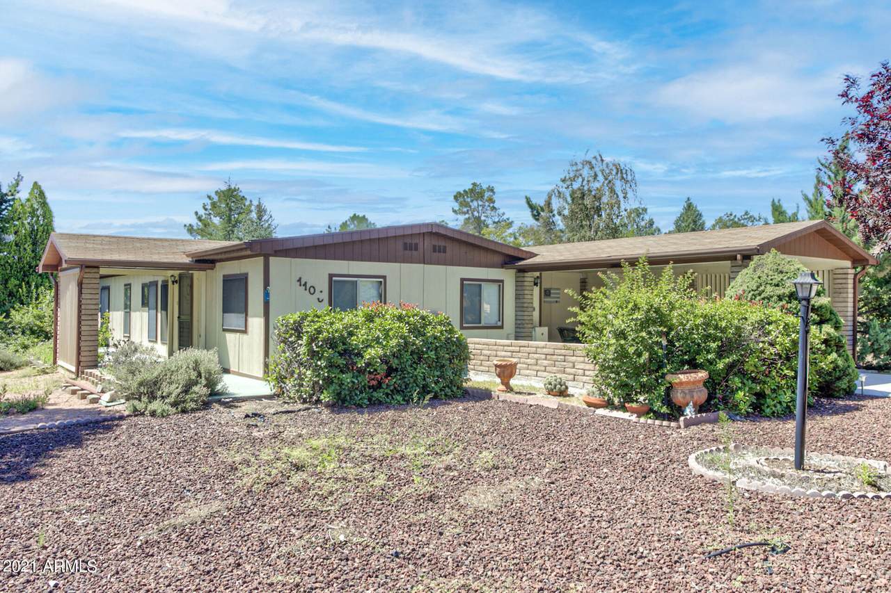 1105 Crestview Drive - Photo 1