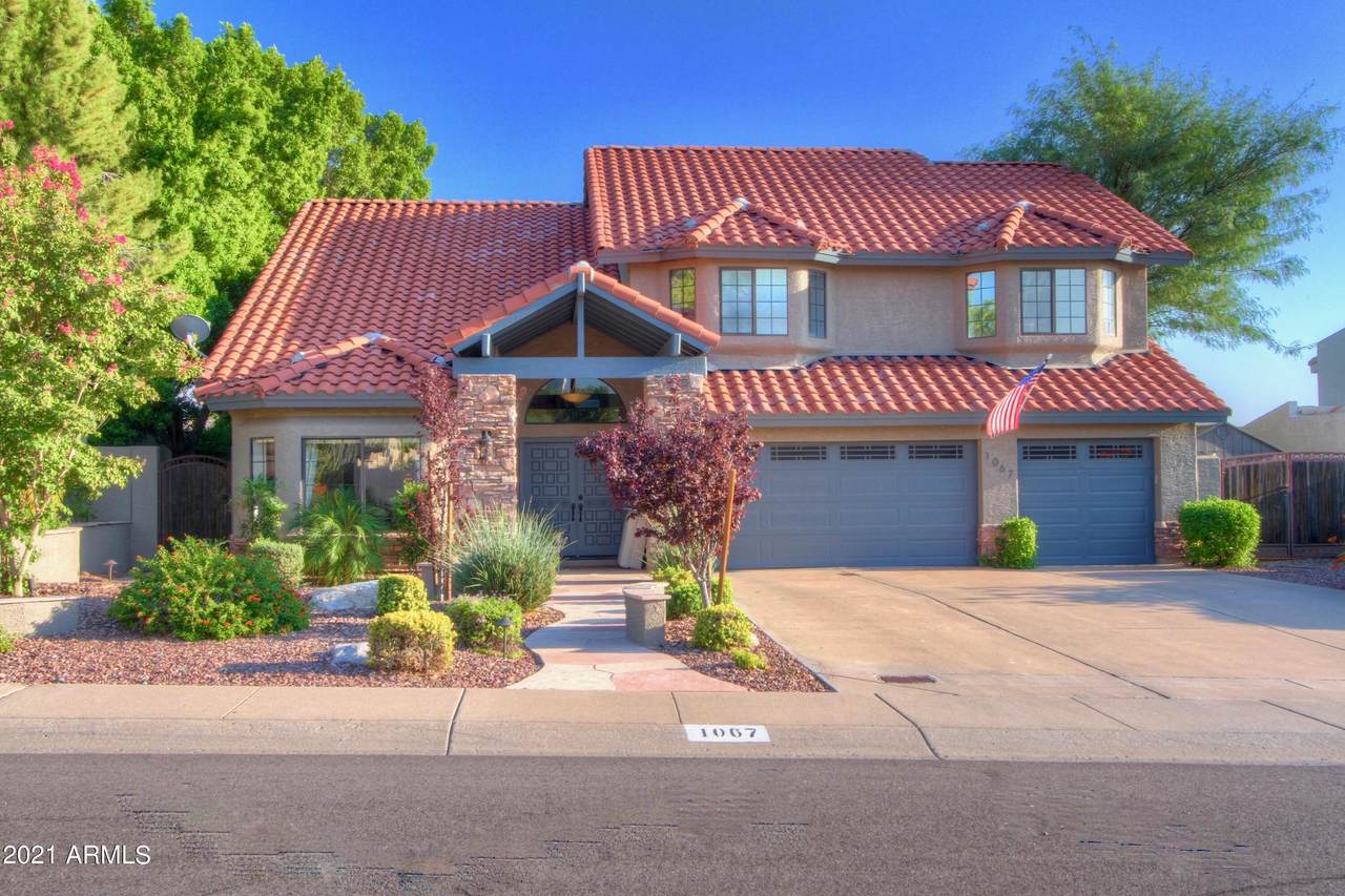 1067 Seminole Drive - Photo 1