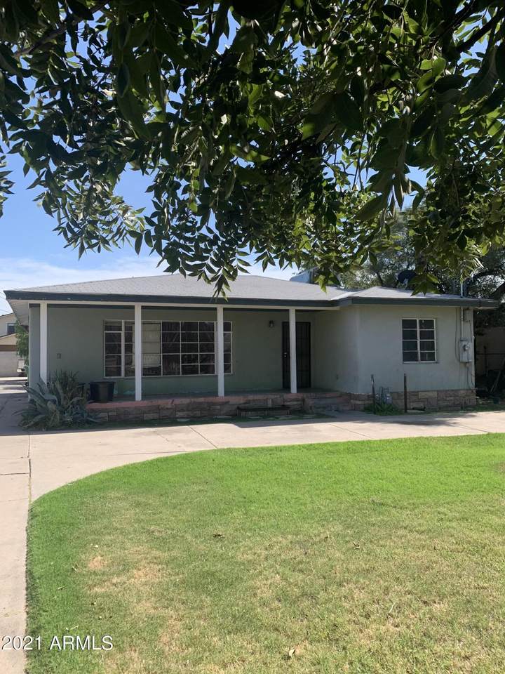 435 Millett Avenue - Photo 1
