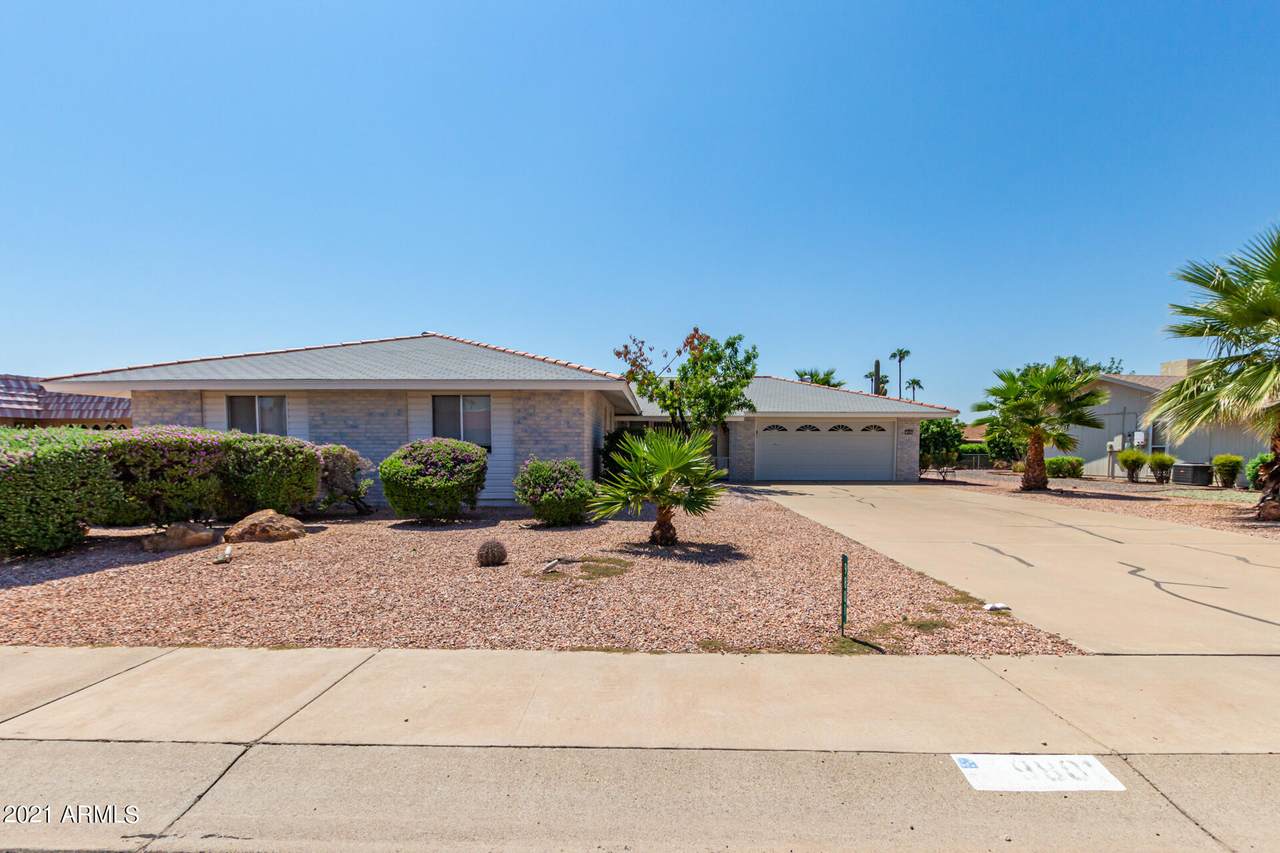 9801 Pineaire Drive - Photo 1
