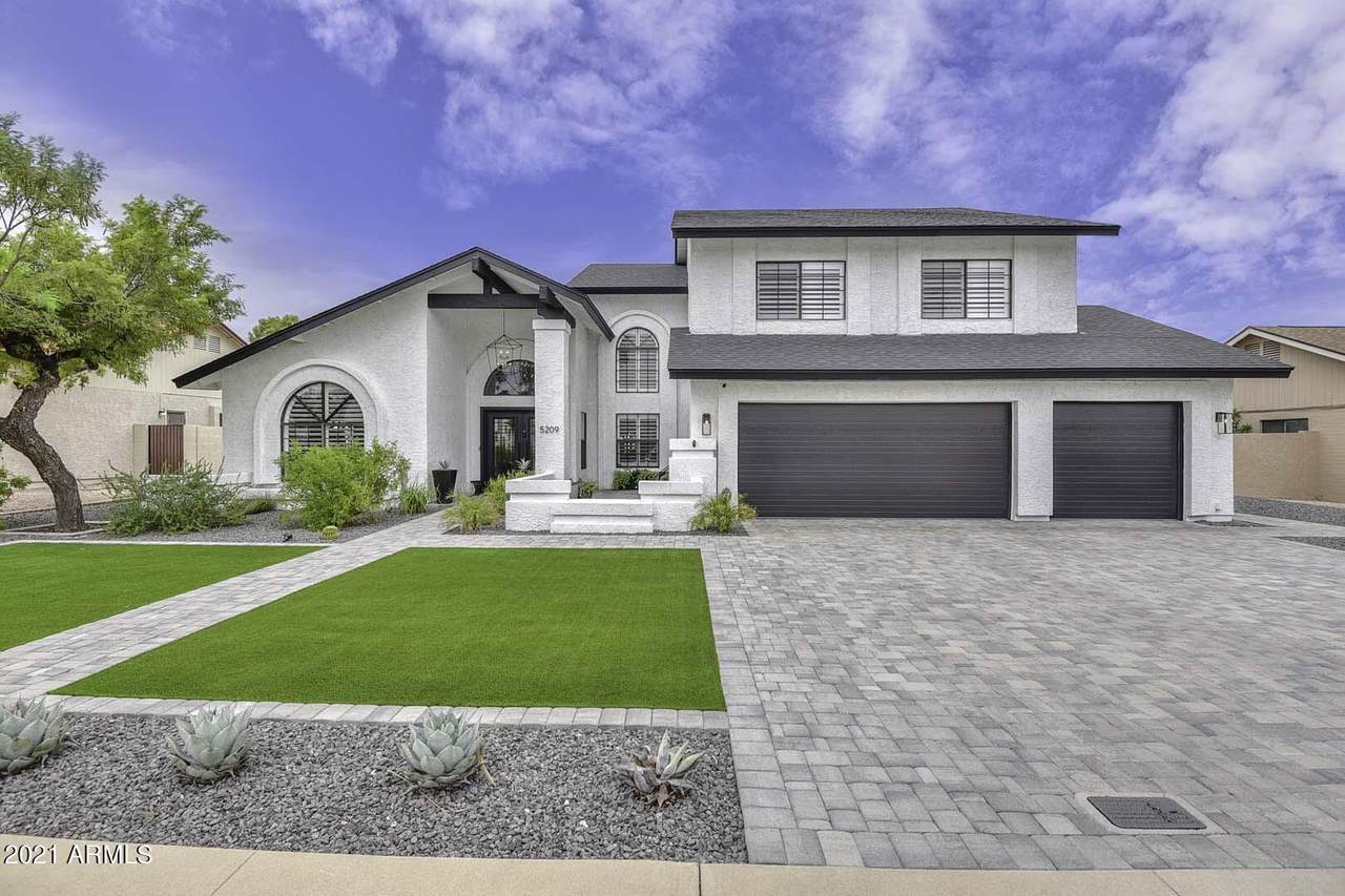 5209 Le Marche Avenue - Photo 1