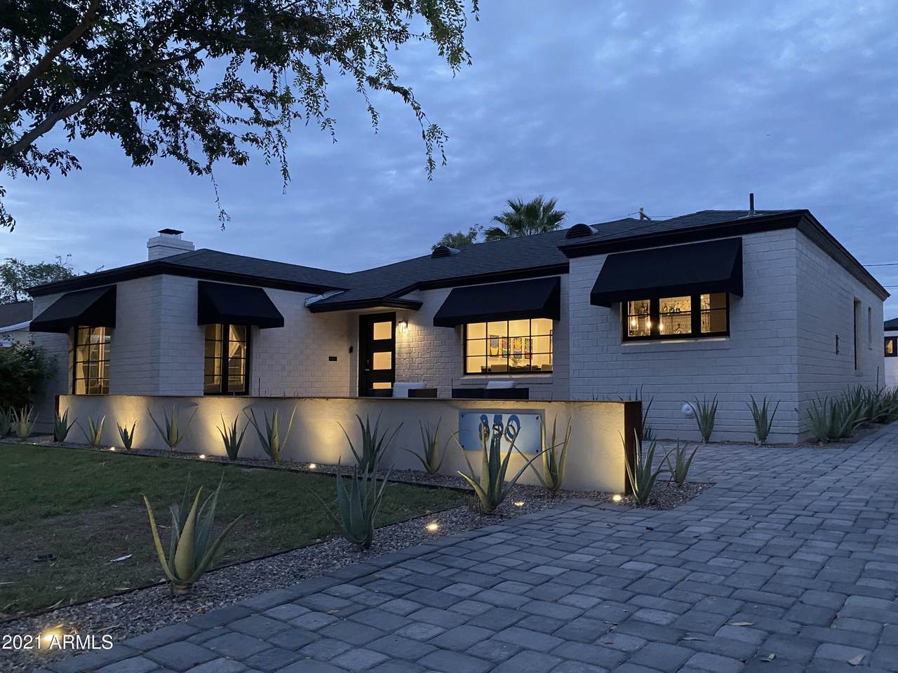 850 Windsor Avenue - Photo 1