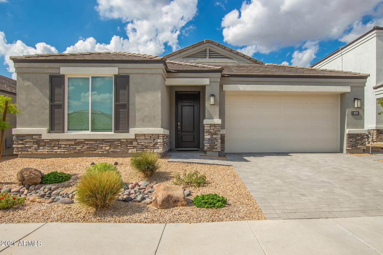 2210 Alameda Road - Photo 1