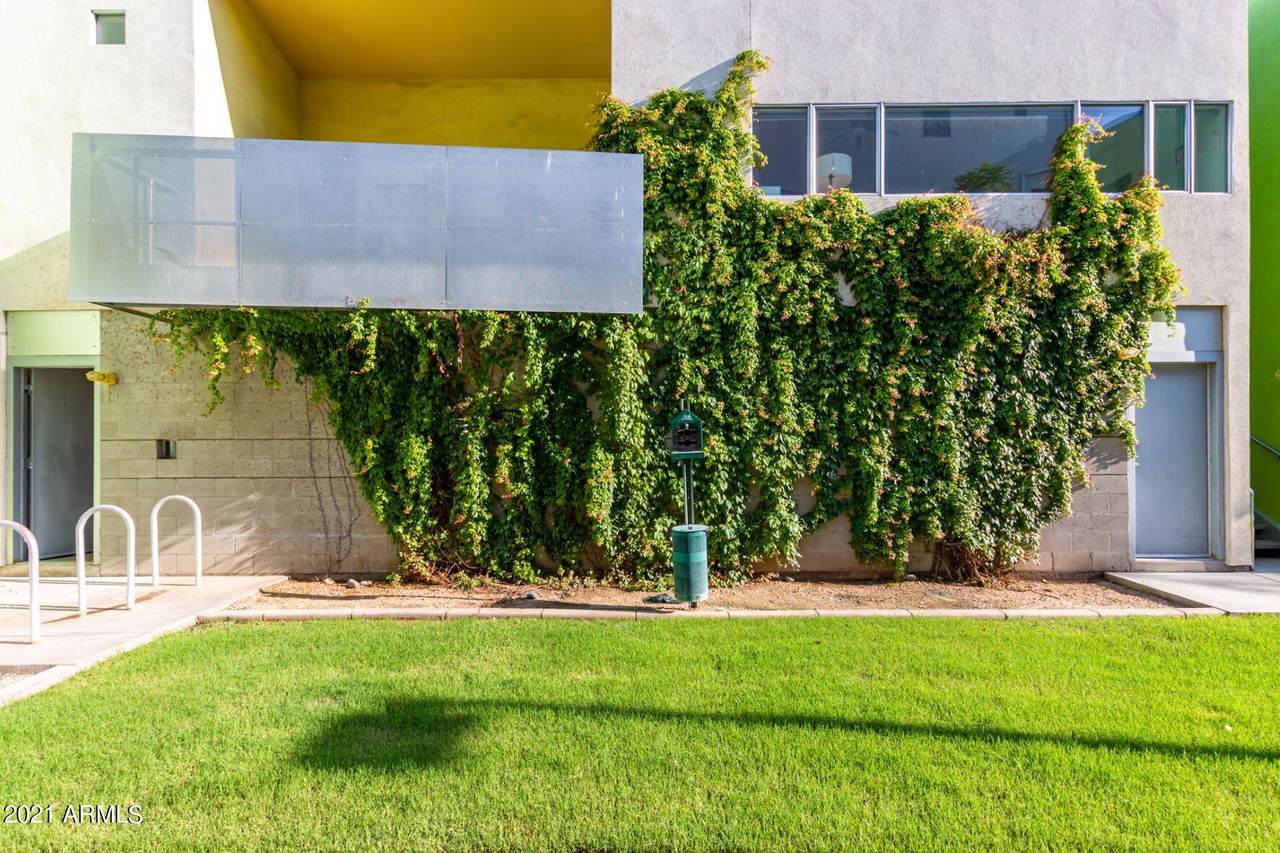 1111 University Drive - Photo 1