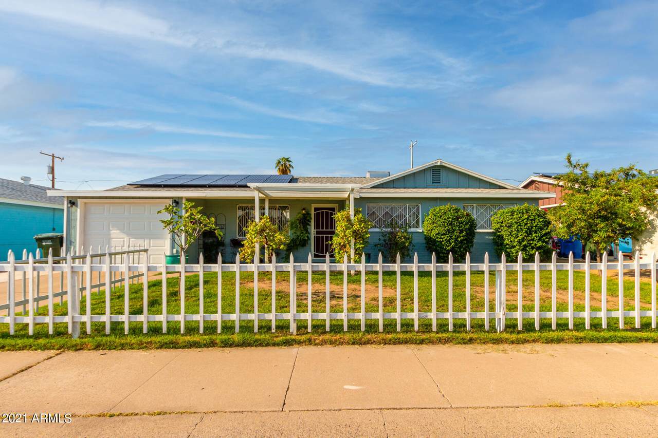 3028 Corrine Drive - Photo 1